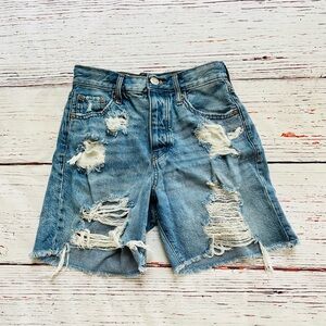Aeropostale 90's Baggy jorts! Size 00